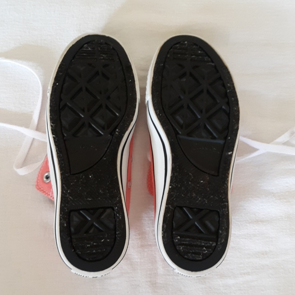 Converse - Picture 6 of 8